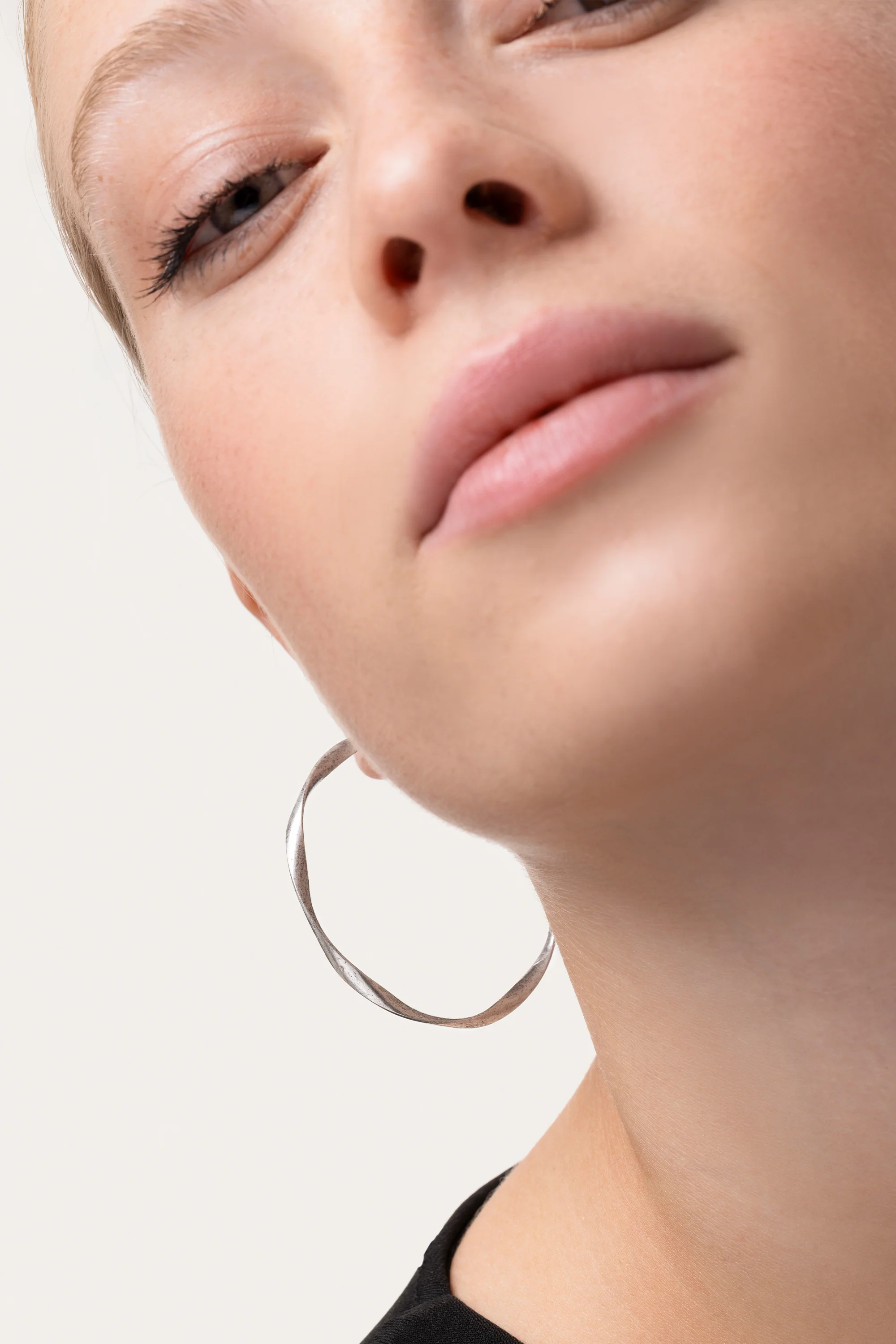 ORECCHINI C HOOP NASTRO - Image 3